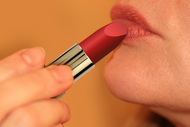 nude lipstick