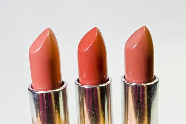 vermouth lipstick, vermouth beauty