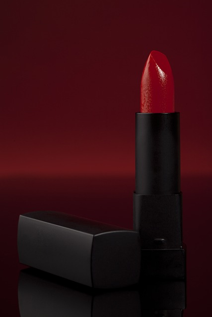 nude-lipstick-640x480-9150263.jpeg