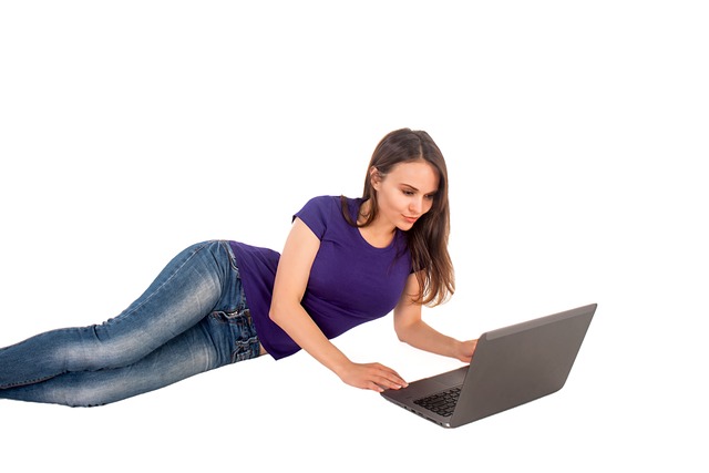 ai-chatbots-online-640x480-9431045.jpeg