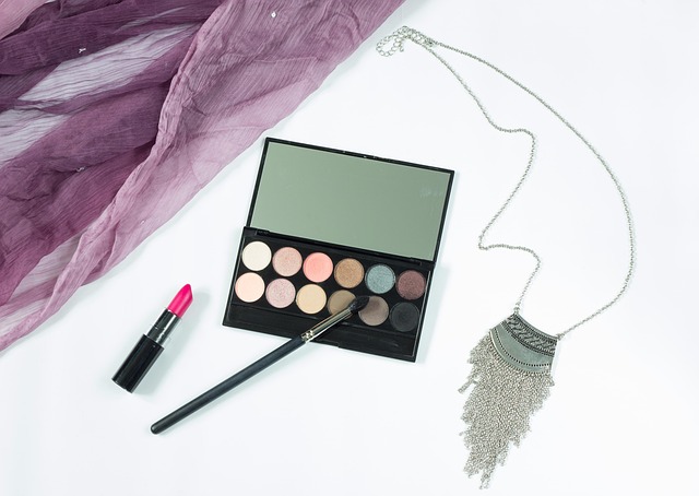 organic-lipstick-640x480-34207695.jpeg