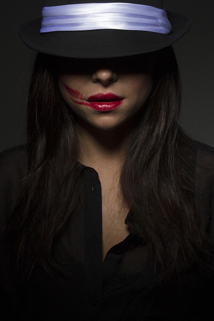 organic-lipstick-640x480-98262890.jpeg