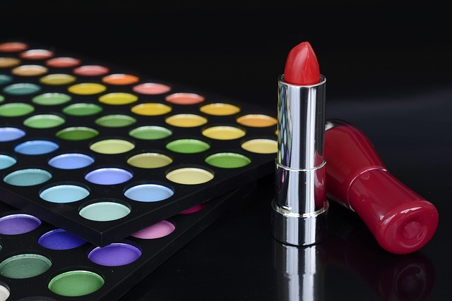 red-lipstick-640x480-1389228.jpeg