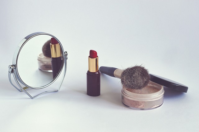 vermouth-lipstick-vermouth-beauty-640x480-84877739.jpeg