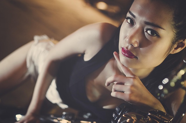 red lipstick