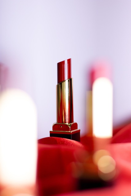 vermouth-lipstick-640x480-41106130.jpeg