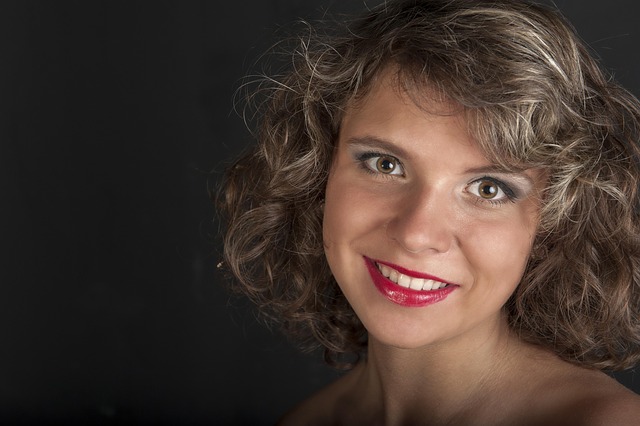 red-lipstick-640x480-1239475.jpeg