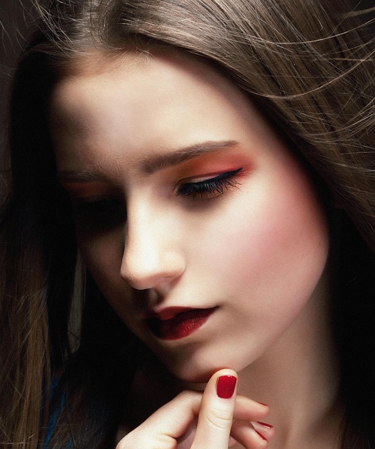 red lipstick
